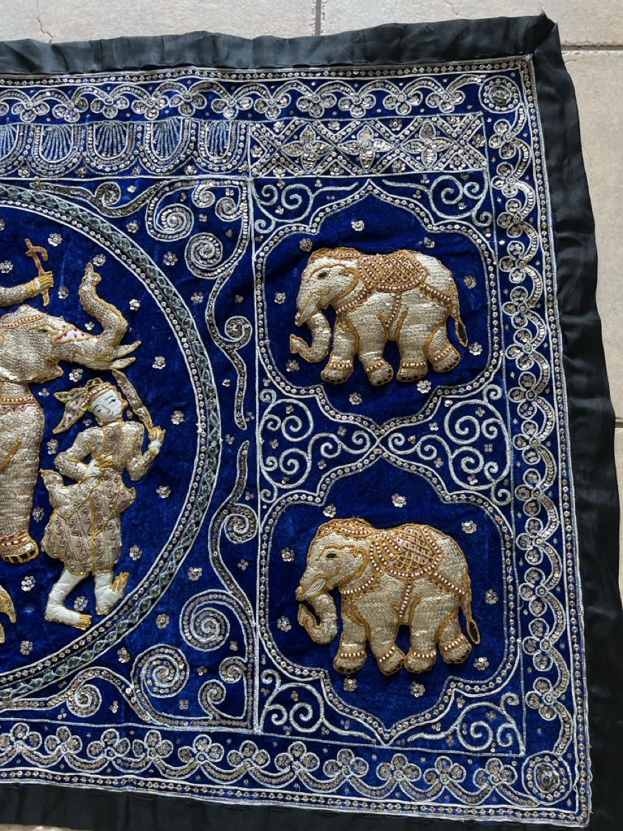 Alle Dekorationen: Wandteppich Thailand blau mit Elefanten – Gebraucht aus Oberkirch LU von hoch3 2