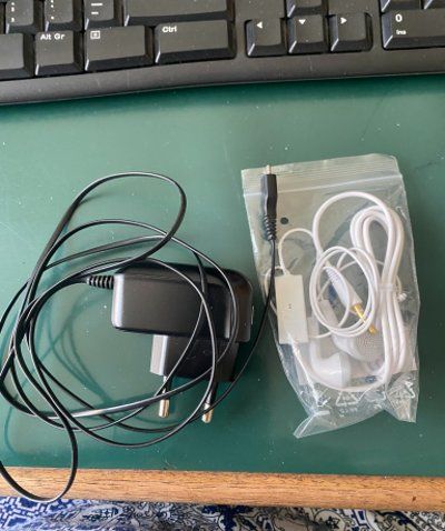 Samsung Telefoni cellulari / Smartphones: SAMSUNG Klapp-Handy GT-C3595/ Kabel,Kopfhörer – Usato da Hildisrieden venduto da Dankbar 3