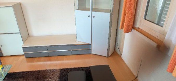 Commodes: Anrichte, Sideboard mit Glasfronten und Schubladen – D'occasion à Wald AR par Need2speed 3