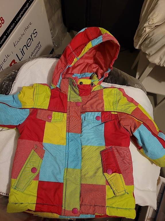 Lotti & Set di vestiti: Kleiderpaket Gr. 86/92, über 70 Teile  – Usato da Fällanden venduto da vickita1