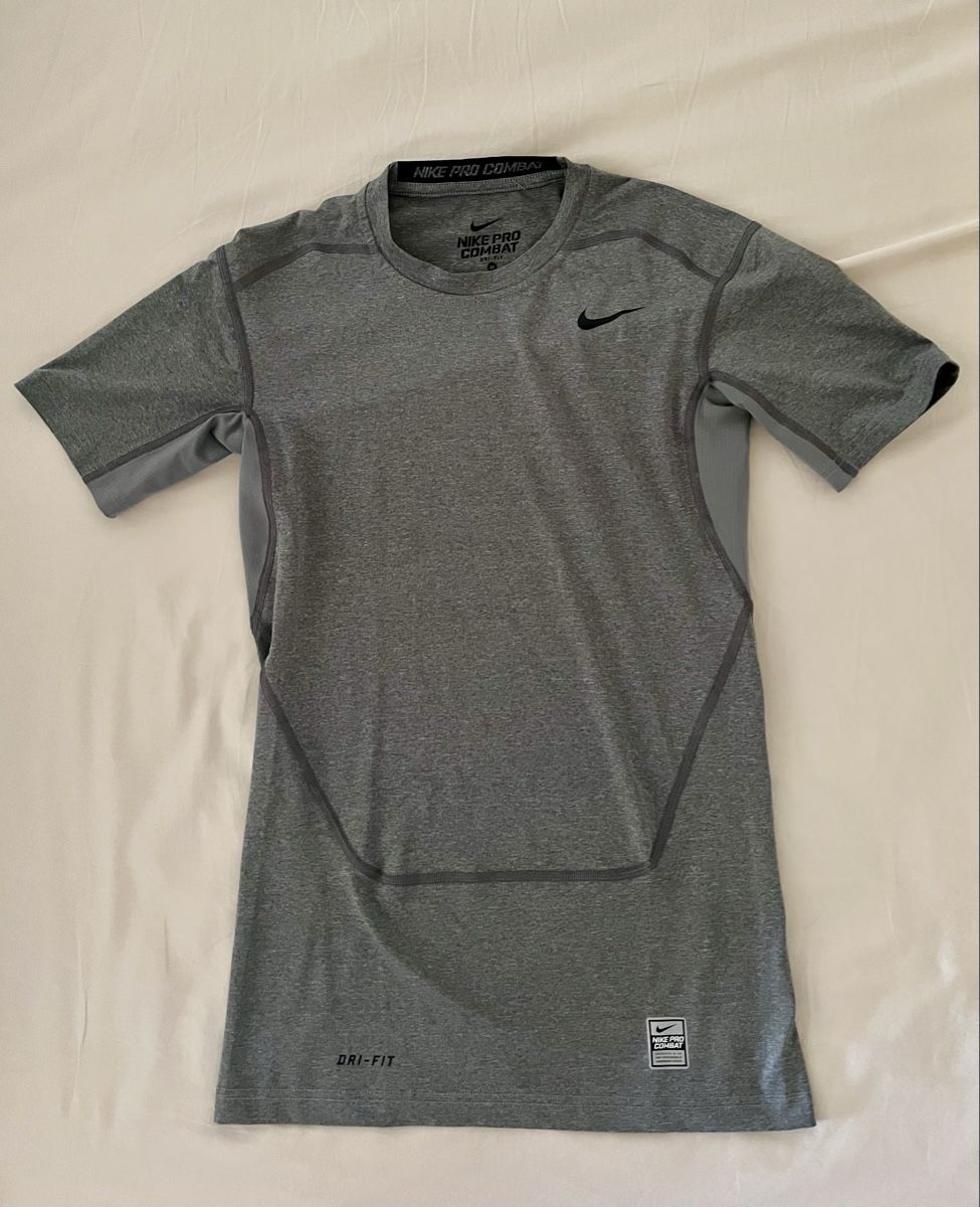 Nike T-Shirts: Nike Pro Combat Dri-Fit T-shirt – Gebraucht aus Bonstetten von kaykim