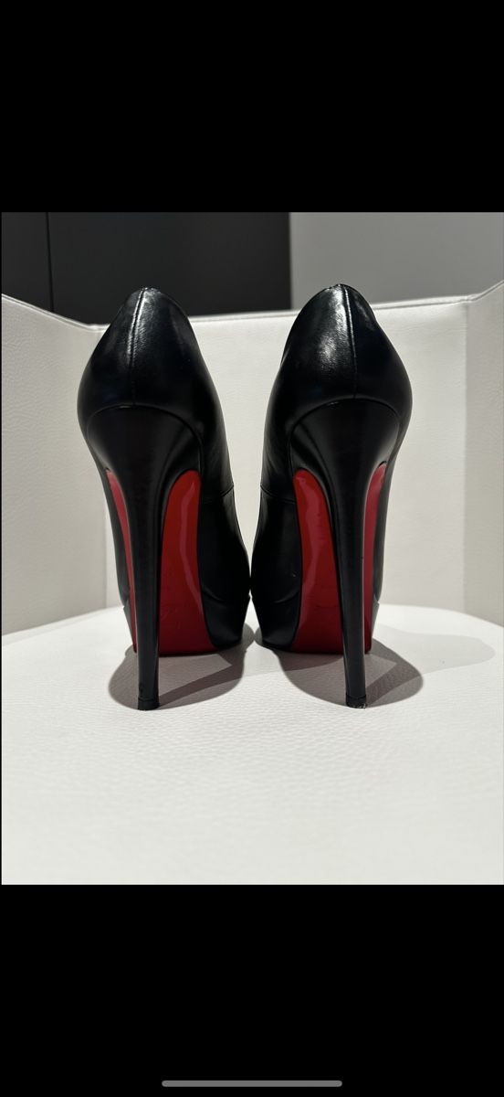 Damenschuhe: Talons Louboutin – Gebraucht aus Vésenaz von lia_9ljt 1