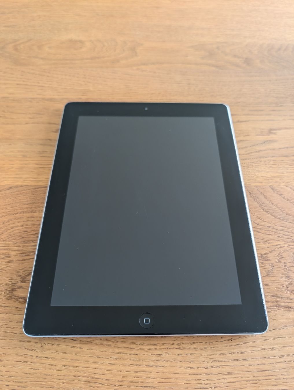 Apple Tablet PC: iPad 2 16GB mit Kabel und Hülle – Gebraucht aus Schaffhausen von RamonaPK 4
