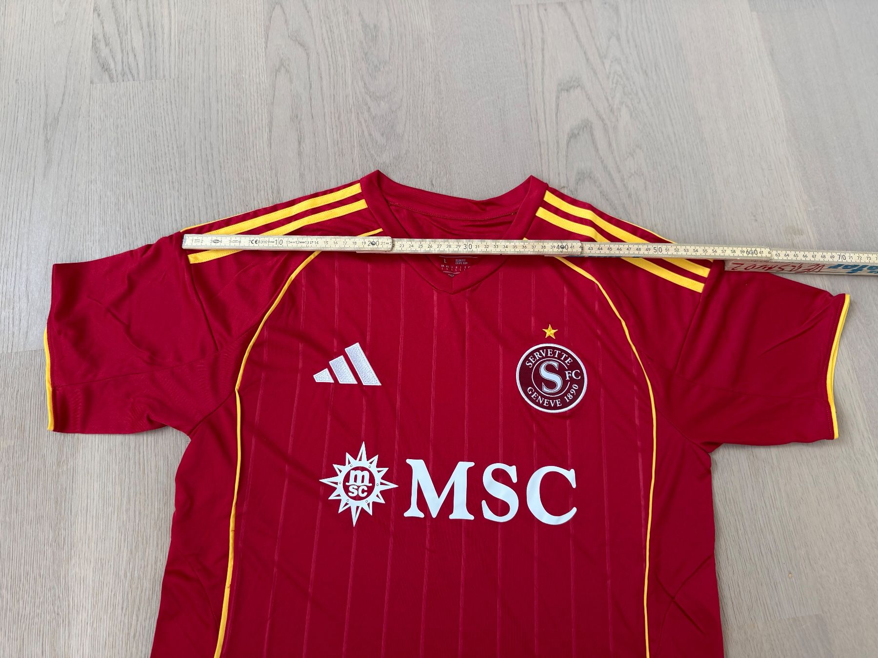 Leibchen & Hosen: Servette Trikot 25/26 L – Neu (gemäss Beschreibung) aus Allschwil von lor_6cgq 3