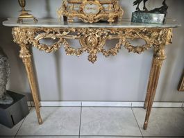 Wunderschöne Möbel Konsole