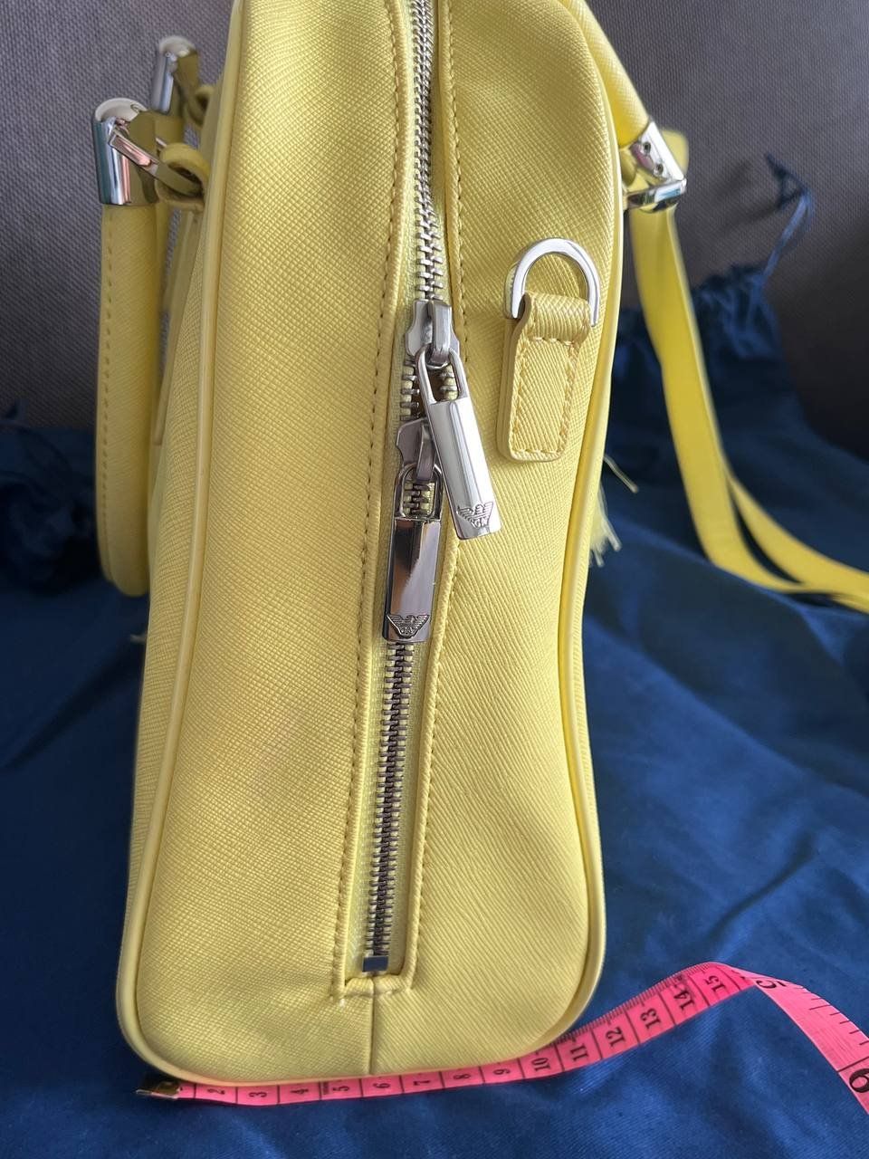 Armani Borse da donna: Armani Jeans Handtasche Gelb – Usato da Schlieren venduto da con_hdp9 3