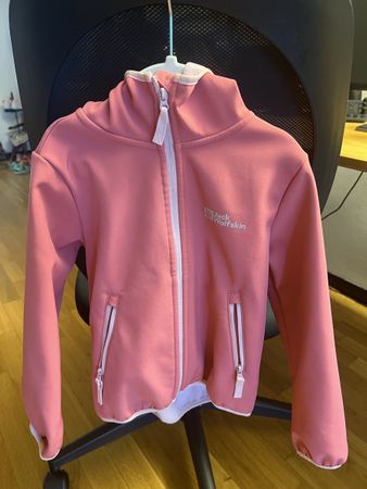 Jack Wolfskin Softshelljacke Rosa Grösse 116 guter Zustand