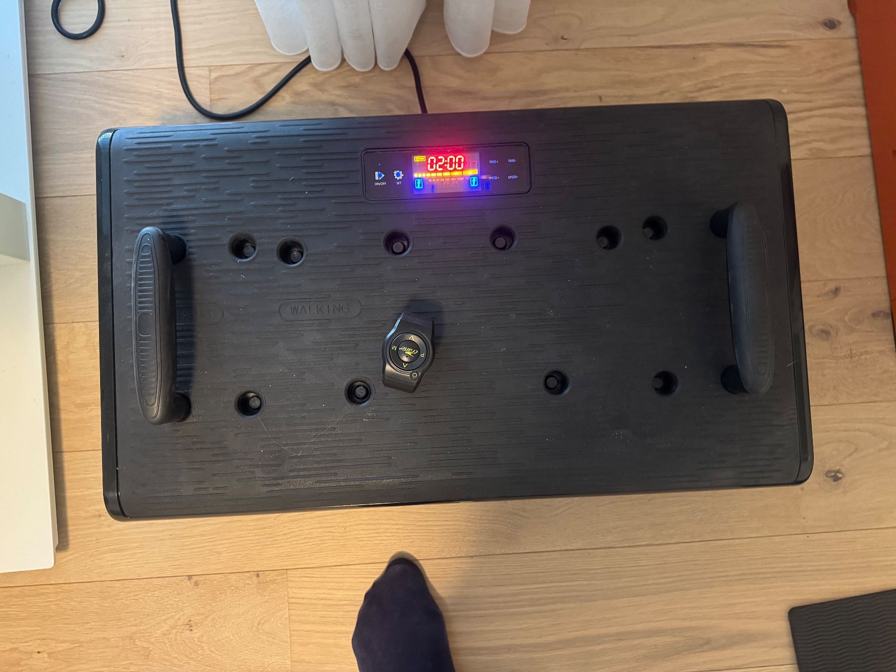 Aldi Hometrainer: Vibrationsplatte – Gebraucht aus Winterthur von ah7_l8rr