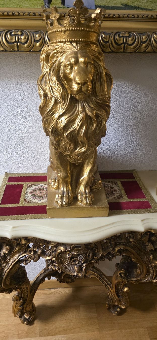 Tutte le decorazioni: Goldener Deko Löwe mit Krone – Usato da Kaufdorf venduto da Nati-Nati 5