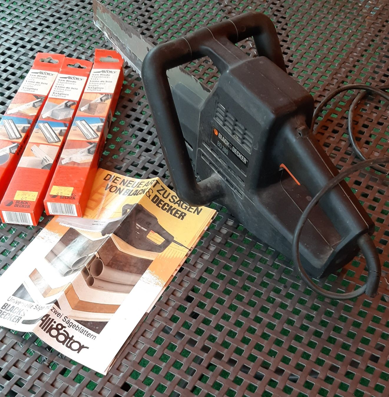 Scies: Black & Decker Elektrosäge – D'occasion à Schlatt TG par Lumpel 2