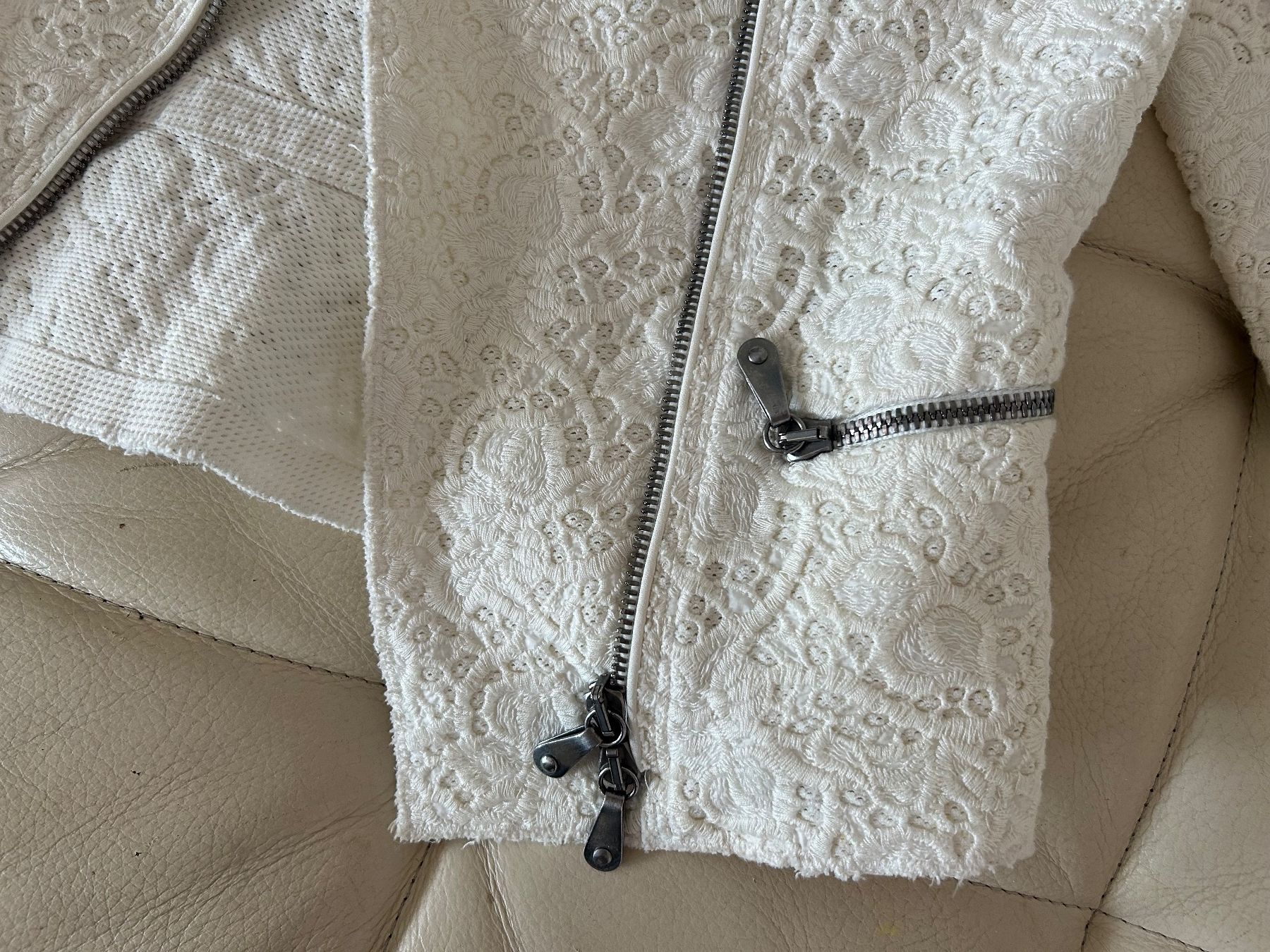 Ermanno Scervino Jacken: Ermanno Scervino light jacket (IT40/S) NP600 – Gebraucht aus Rüschlikon von Tey_sl 2