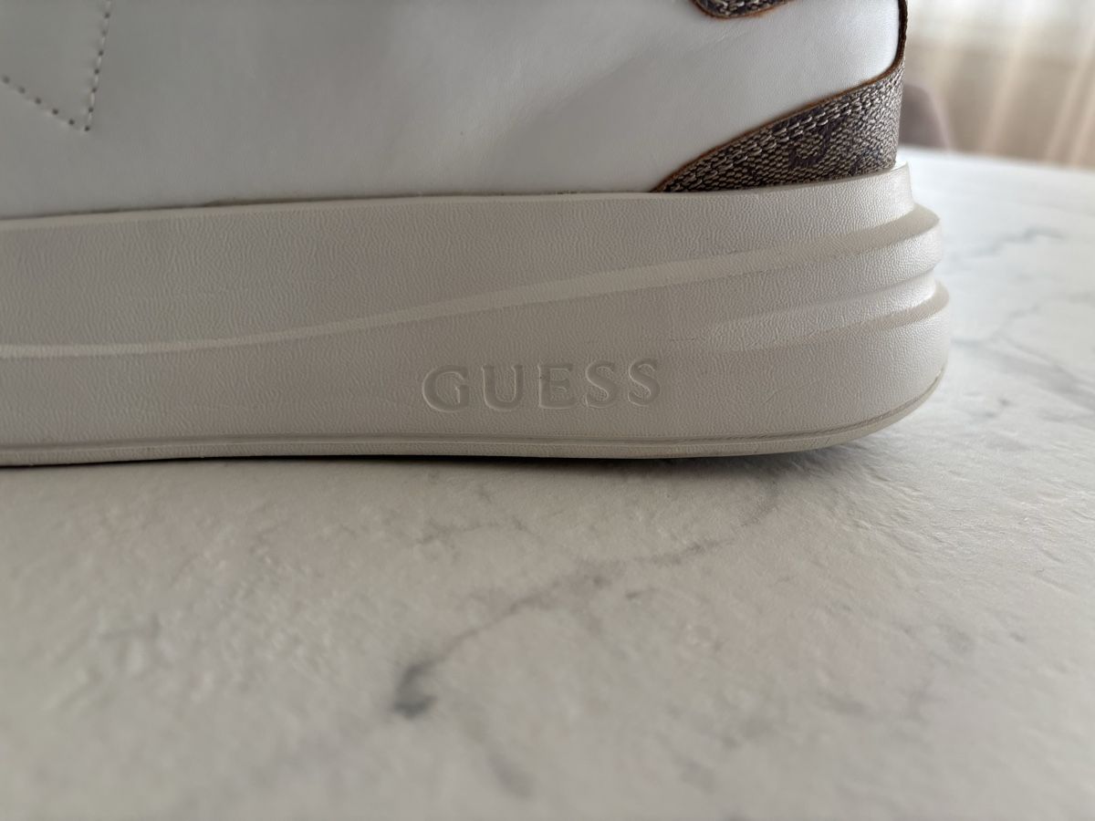 Guess Scarpe da uomo: Guess Sneakers Gr. 46 Herren – Nuovo (secondo la descrizione) da Lömmenschwil venduto da pv_cr 1