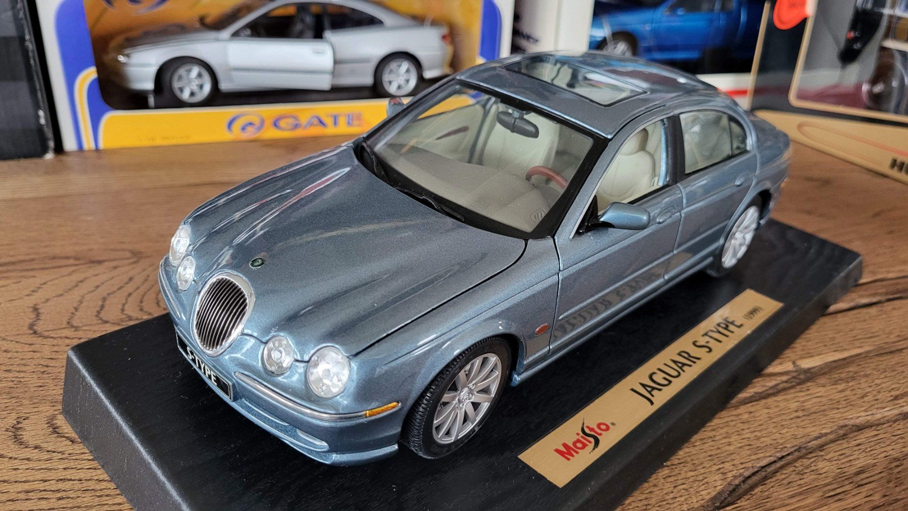 Maisto Voitures modèles: Jaguar S-Type 1999 1:18 Maisto – D'occasion à Rothrist par Juana5 1