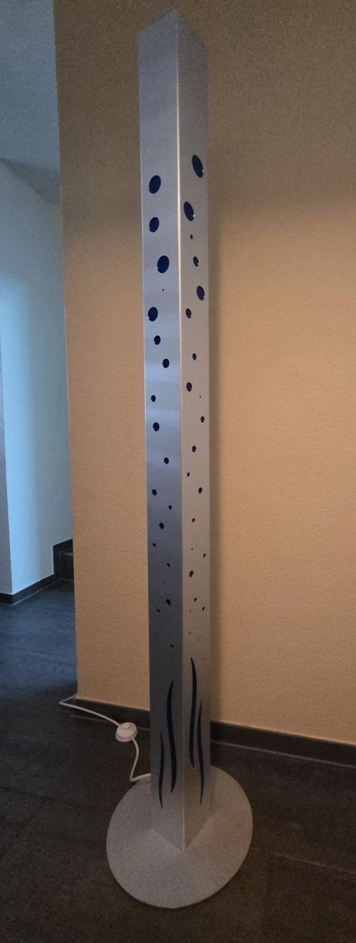 Lampade: Stehlampe für Kinderzimmer oder dgl. (Unikat) – Usato da Chur venduto da mar_95xd 1