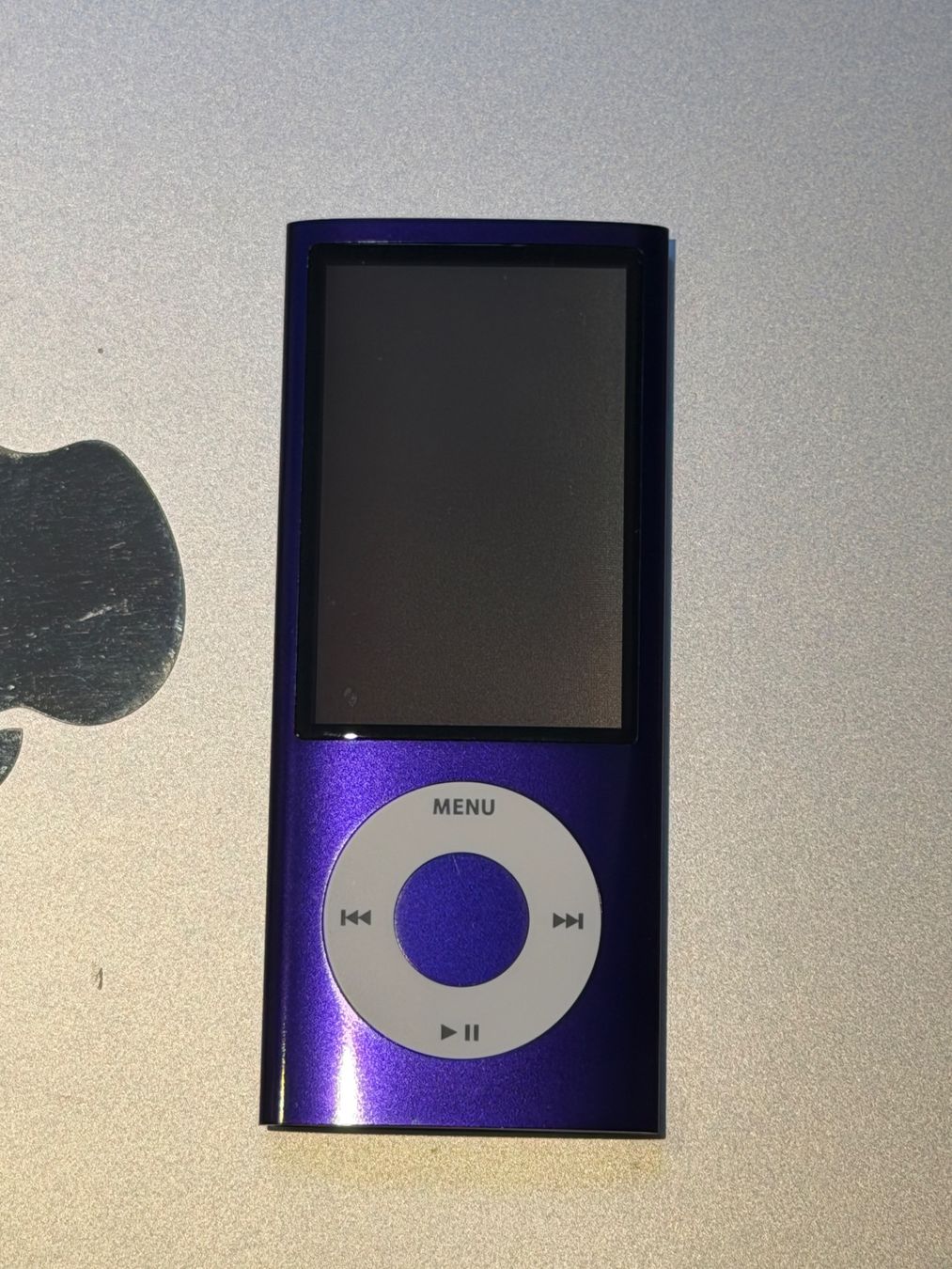 Apple Lecteur media portable: iPod nano 5 8gb – Neuf (Voir description) à Lausanne par Planet_Faisceaux 1