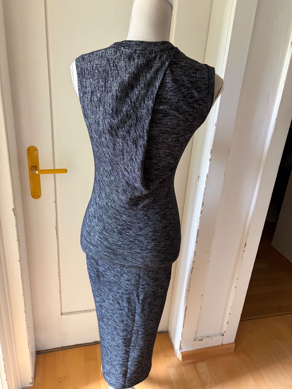 Kleider: Sehr schönes Kleid von Denham – Gebraucht aus Schaffhausen von _queen_c 1