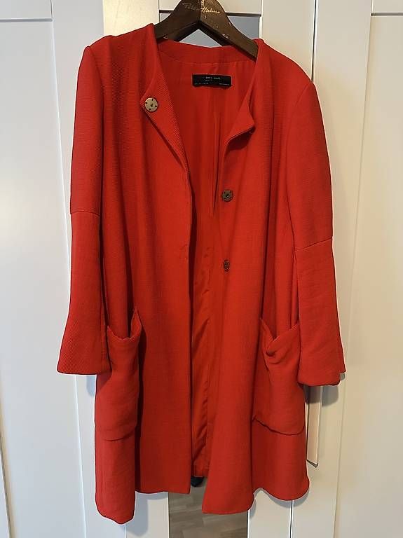 Manteaux: Roter Mantel ZARA – D'occasion à Zürich par Bionda 2