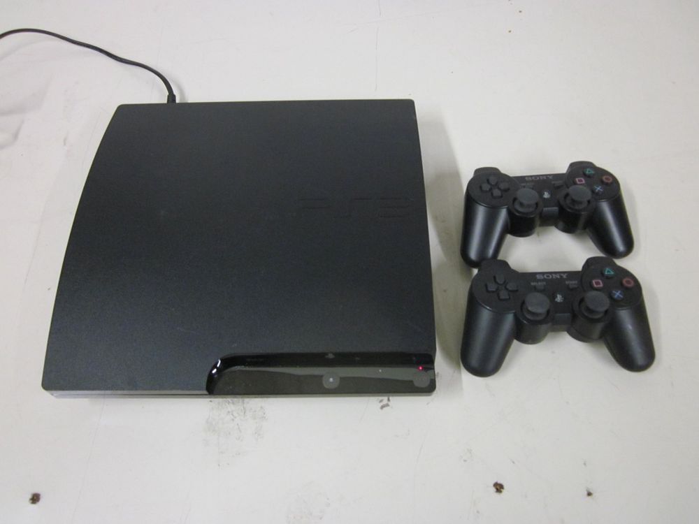 PLAYSTATION 3 PS3 Konsole Console+ 2 Manettes | Kaufen auf Ricardo
