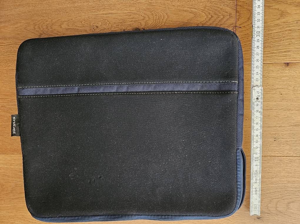 Taschen: Laptoptasche dunkelblau 30x36cm – Gebraucht aus Rüti ZH von mar_mqd8 1