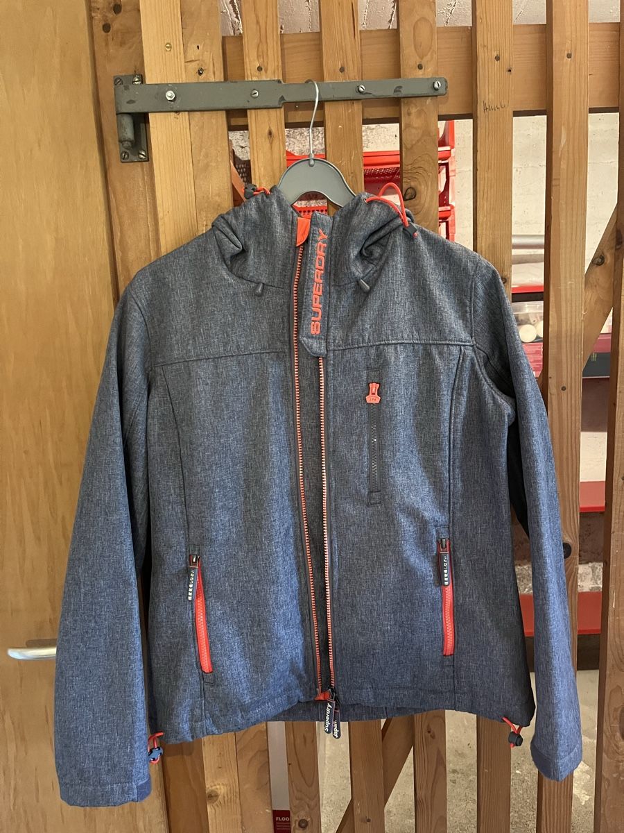 Superdry Giacche: SuperDry Softshell-Jacke M – Usato da Glarus venduto da Kathrin-1988