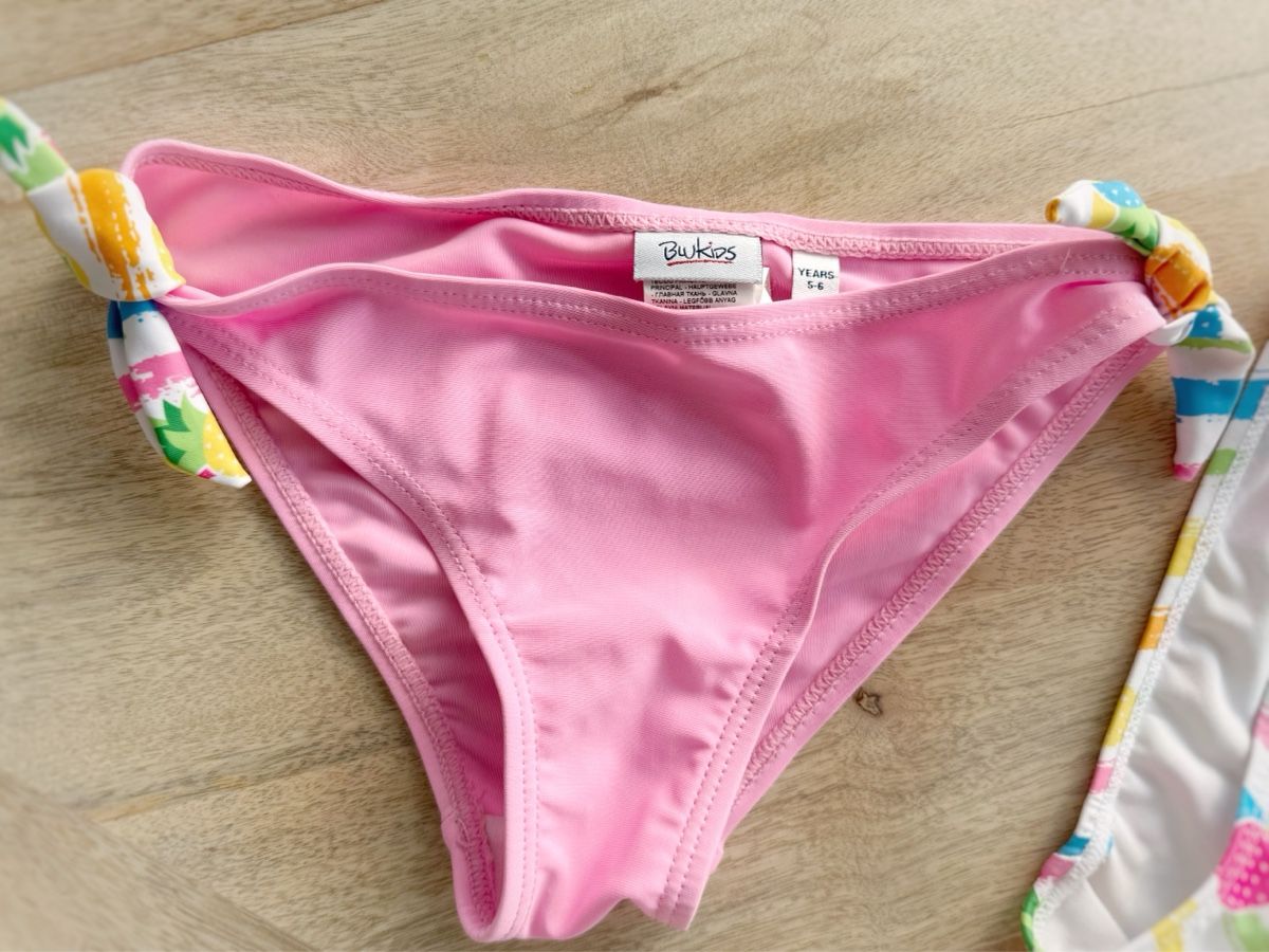 Costumi da bagno & Bikini: Bikinihosen 2 Stk., 5-6J – Nuovo (secondo la descrizione) da Eggenwil venduto da Lissi82 1