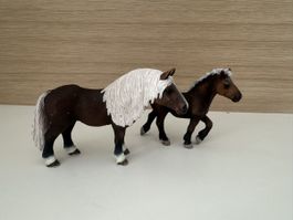 Schleich Schwarzwälder 13644 Stute Pferd und Jährling