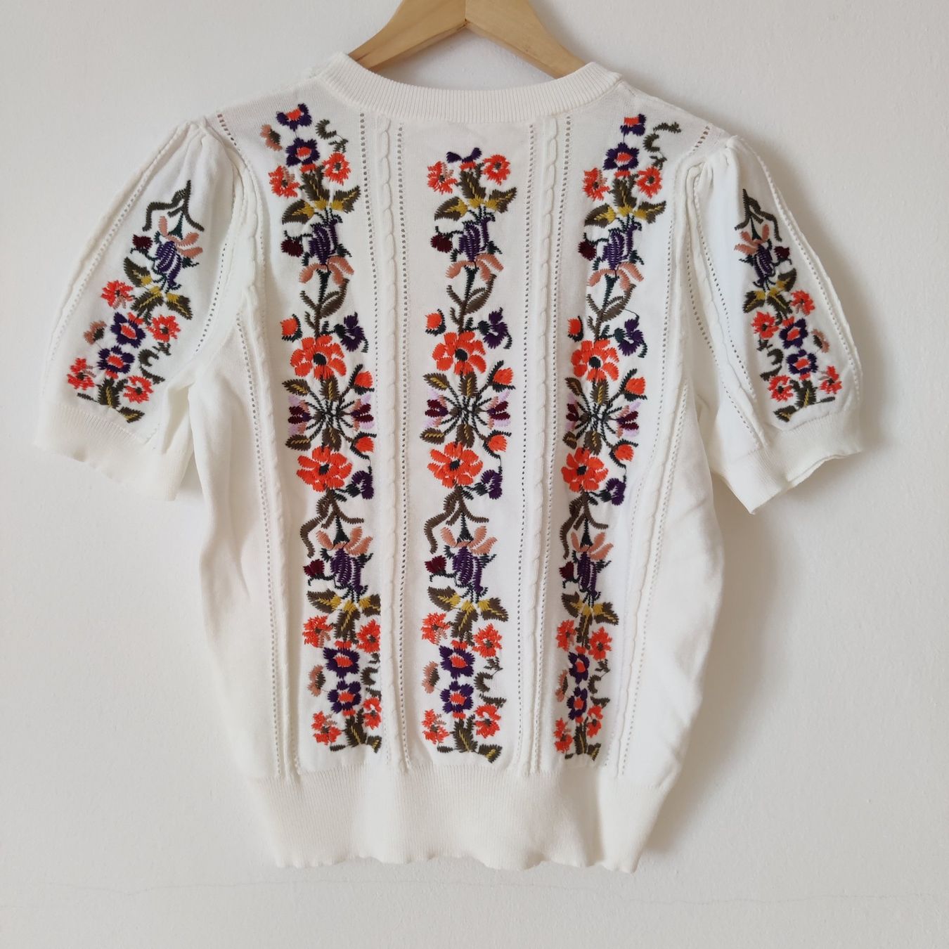 Maglioni & Felpe: Blumen Stickerei Pullover Shirt Pulli Bluse weiss Gr.S – Nuovo (secondo la descrizione) da Winterthur venduto da Lotusherz 4