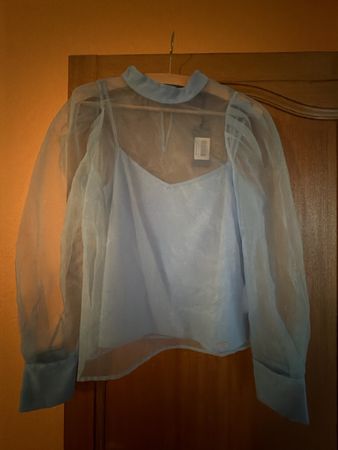 Damen Bluse hellblau mit Tüll und langen Ärmeln neu