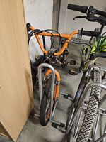Vélo enfant orange bon état 16 pouces