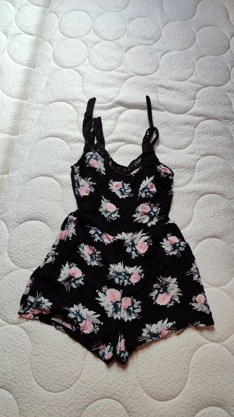 Zara Tute: Einteiler, Jumpsuit Gr. 36-38 NEU, sommerlich – Nuovo e nell'imballaggio originale da Brüttisellen venduto da nic_xm7s 8