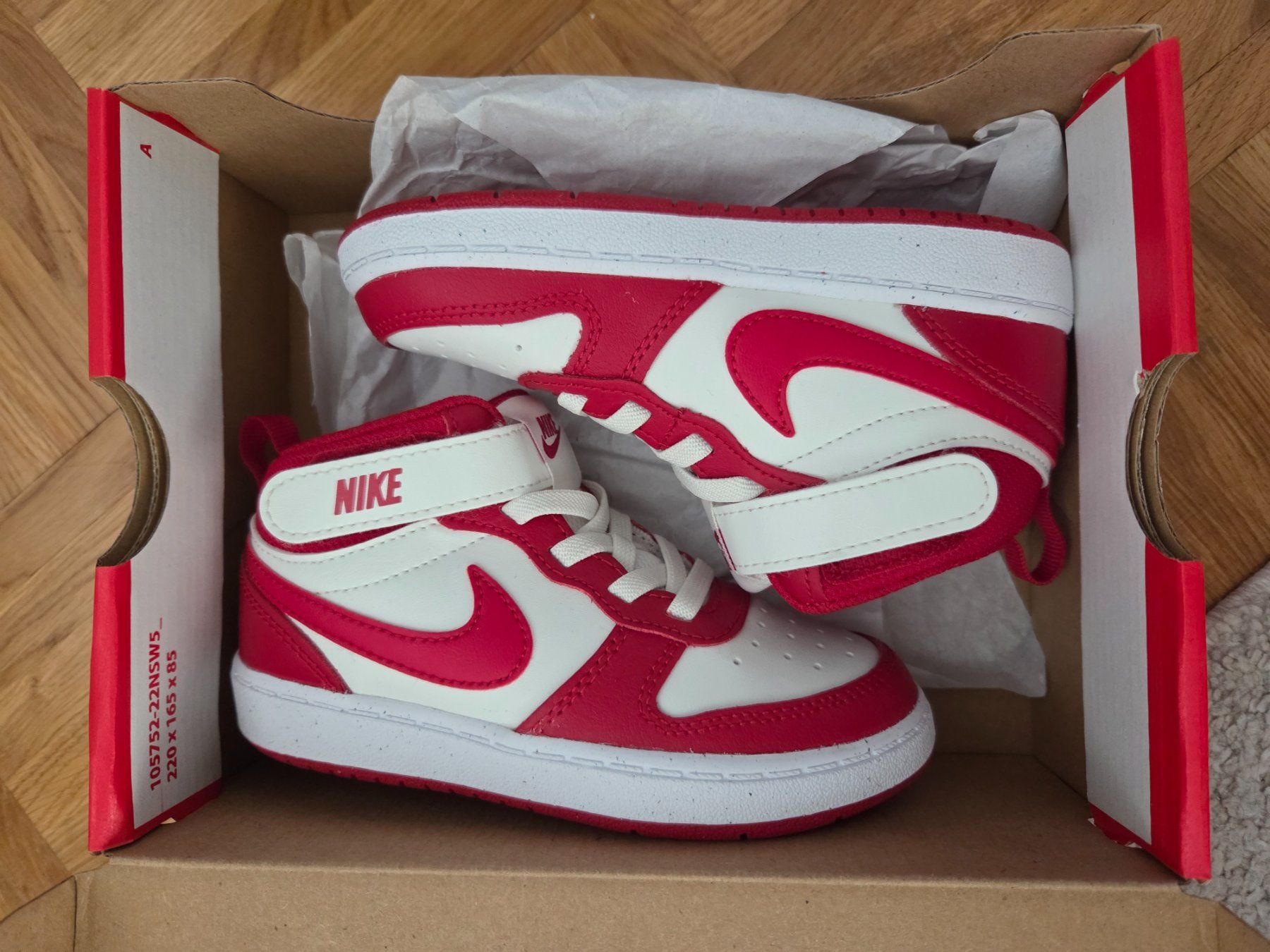 Nike Scarpe da uomo: Baskets Nike enfant taille 26 NEUVES – Nuovo (secondo la descrizione) da Tolochenaz venduto da N_Dupont