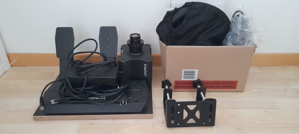 Moza R5 Racing Set (Gebraucht) in Berikon für CHF 350 – nur Abholung ...