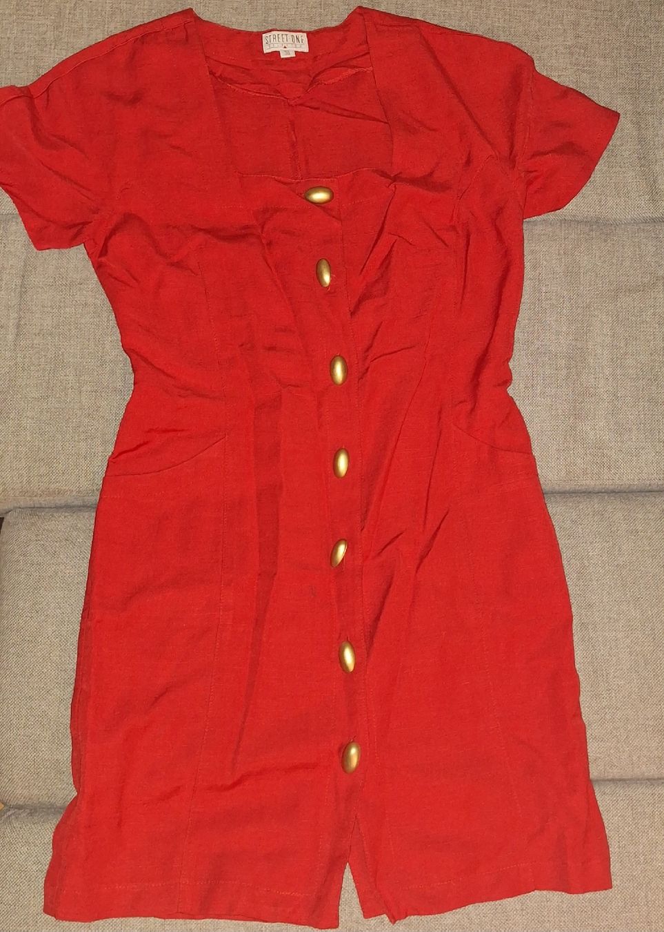 Vestiti: Kleid 38 – Usato da Nürensdorf venduto da Cornelia25