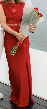 Elegantes rotes Zweiteiler-Set