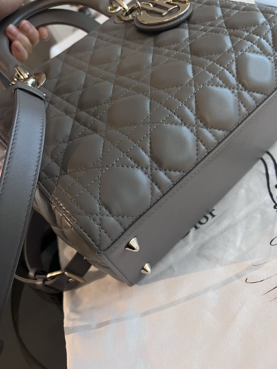 Dior Borse da donna: Lady Dior Size Medium – Nuovo (secondo la descrizione) da Zürich venduto da tiz_jcj7 2