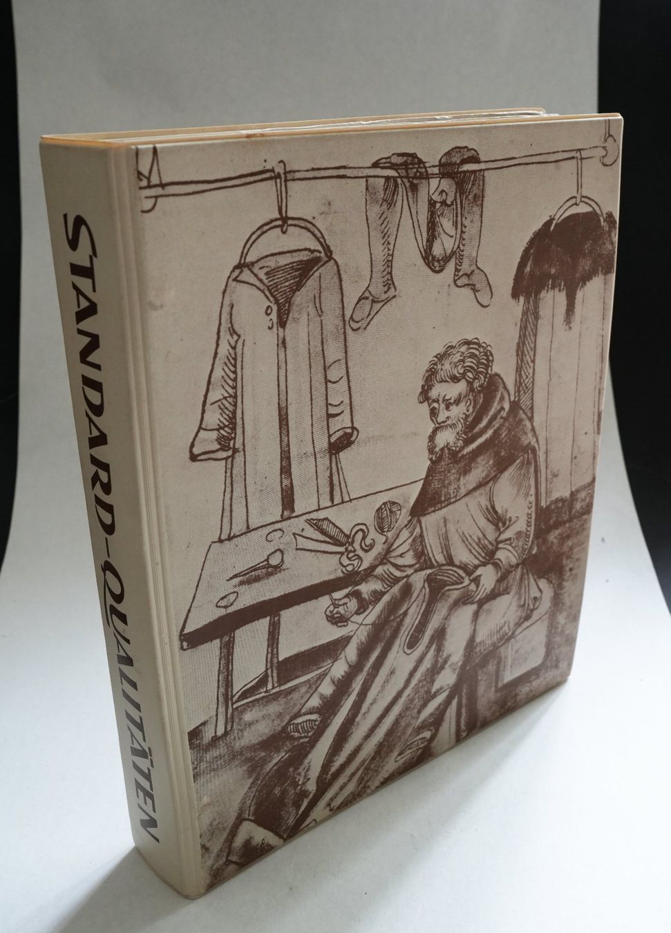 Libri: Vintage Modebuch mit Stoffen – Usato da Zürich venduto da Myomesin 5
