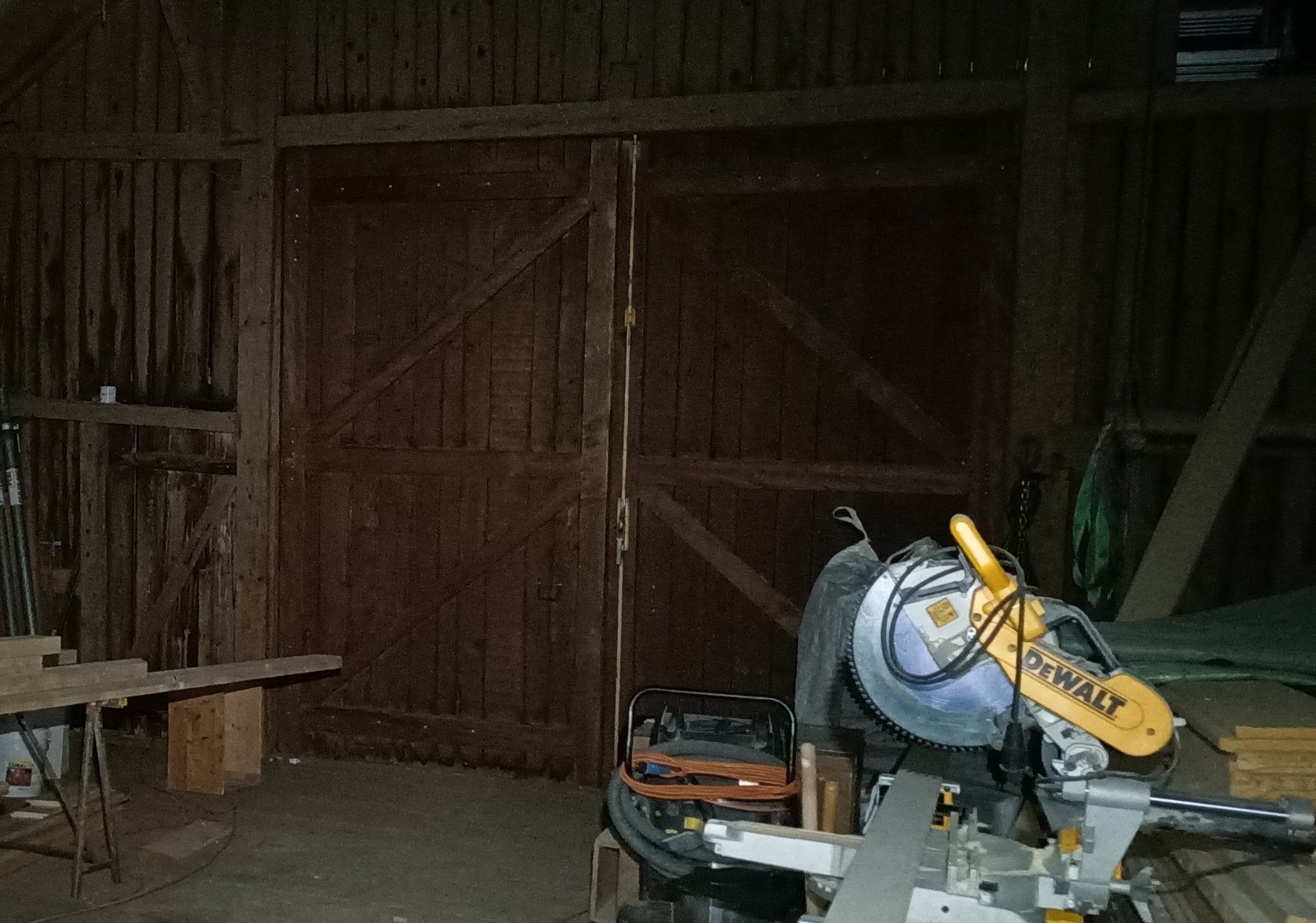 Porte: 2 Holztore / Reititore / Scheunentore – Usato da Huttwil venduto da dinu1984 2