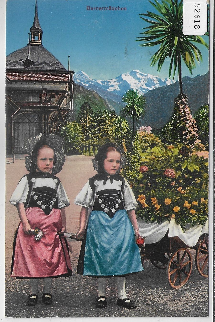 Cartoline postali: Interlaken - Bernermädchen in Tracht - Litho – Usato da Ettingen venduto da Kartenplanet