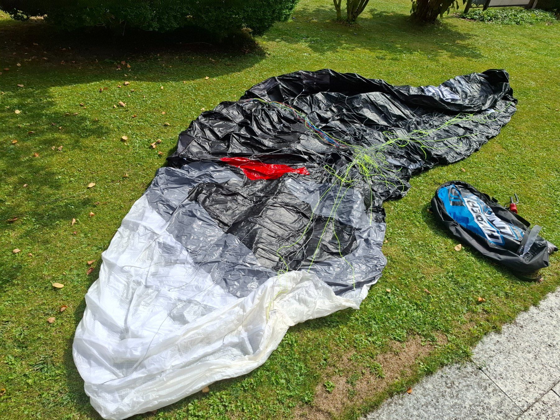 Ozone Aquilone: Softkite Ozone Hyperlink V2, Grösse 11m – Usato da Seedorf UR venduto da Jsector 1