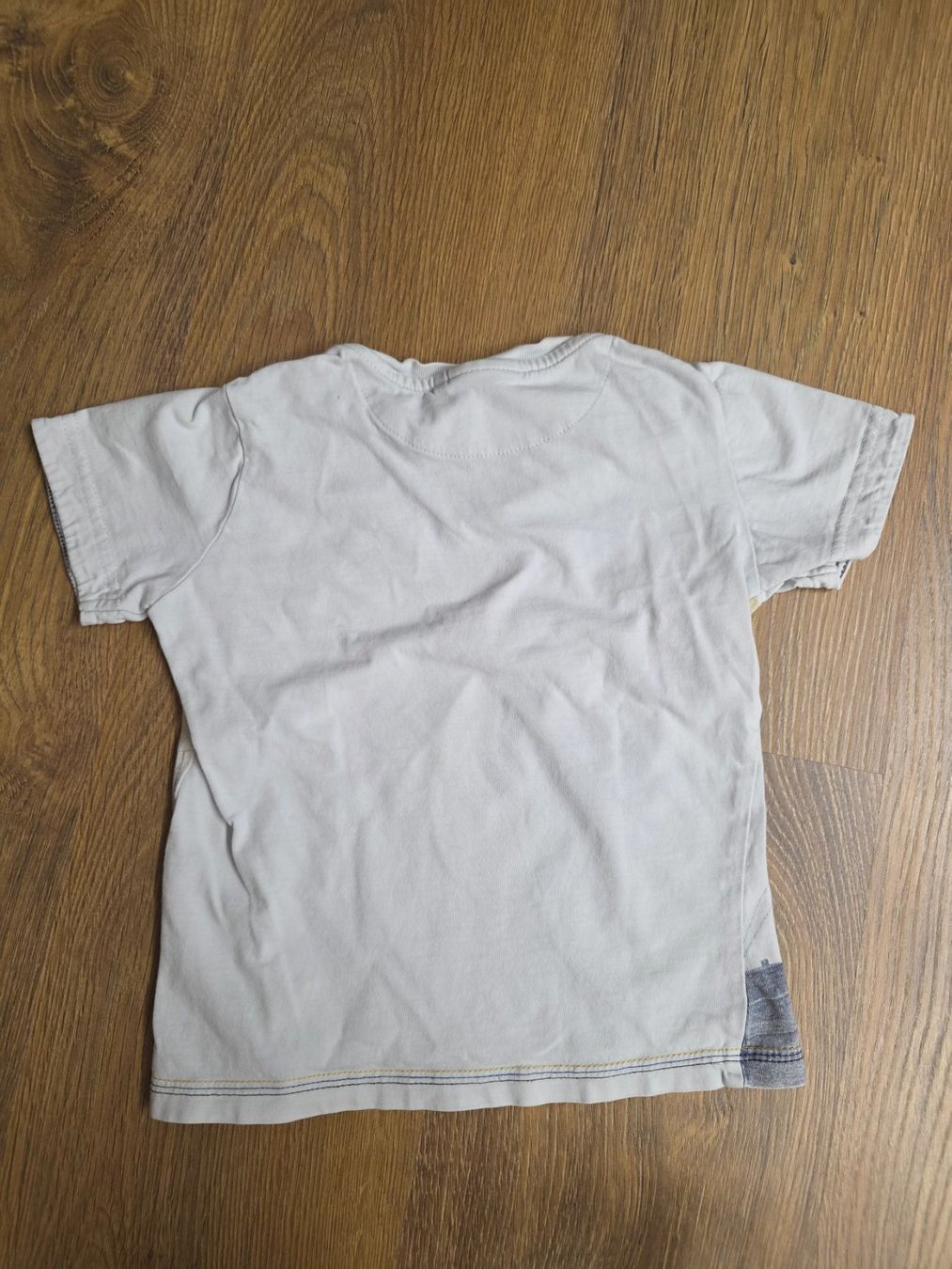 Camicie, T-shirt & Polo: T-Shirt, Shirt Gr. 104 – Usato da Nebikon venduto da Japostyle 1