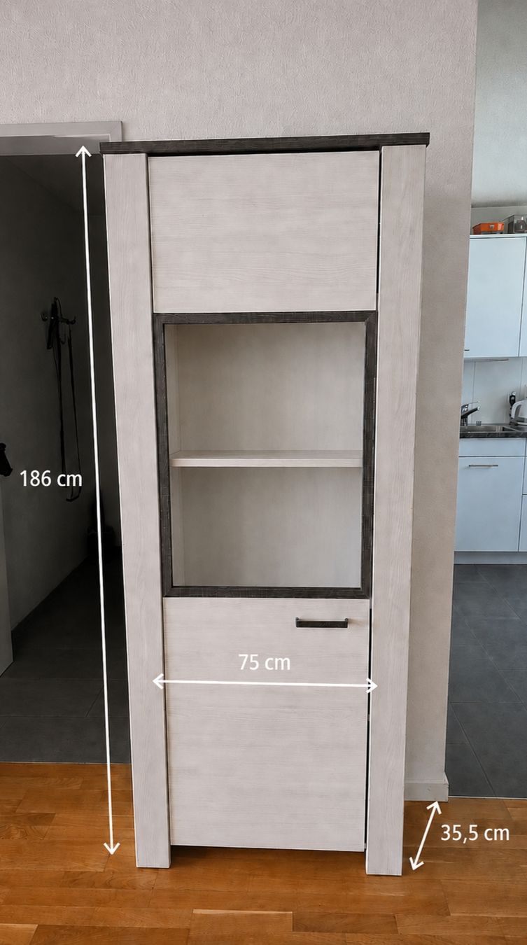 Vitrinen: Vitrine  – Gebraucht aus Safnern von Schrankwerk