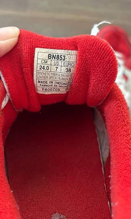 Asics Herrenschuhe: Asics Hallenschuhe Gr. 38 – Gebraucht aus Basel von tsulih 2