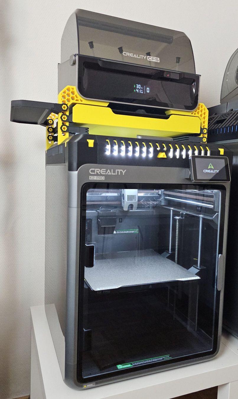 Creality Stampanti 3D: K2 PRO COMBO + RISER LA [0.1] + VERSCHIEDENE FILAMENTE – Usato da St. Gallen venduto da Cat_s