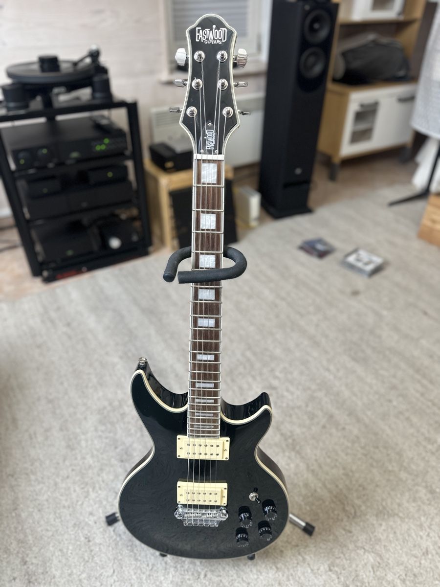 Strumenti musicali: Guitare Eastwood GP – Usato da Carrouge VD venduto da Horattio 1