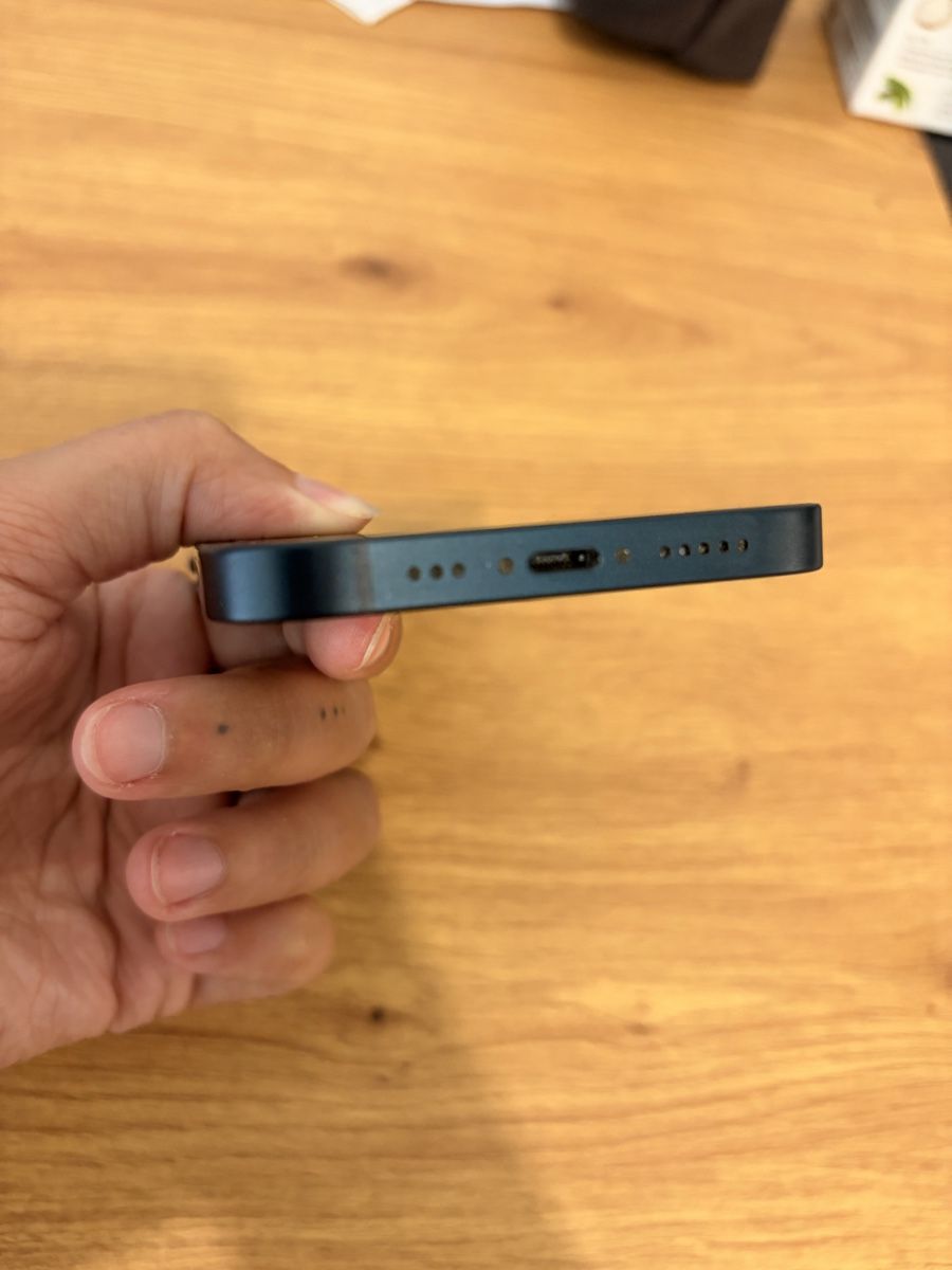 Apple Handys / Smartphones: Apple IPhone 14 (128 GB, Midnight) – Neu (gemäss Beschreibung) aus Zürich von badaha 4