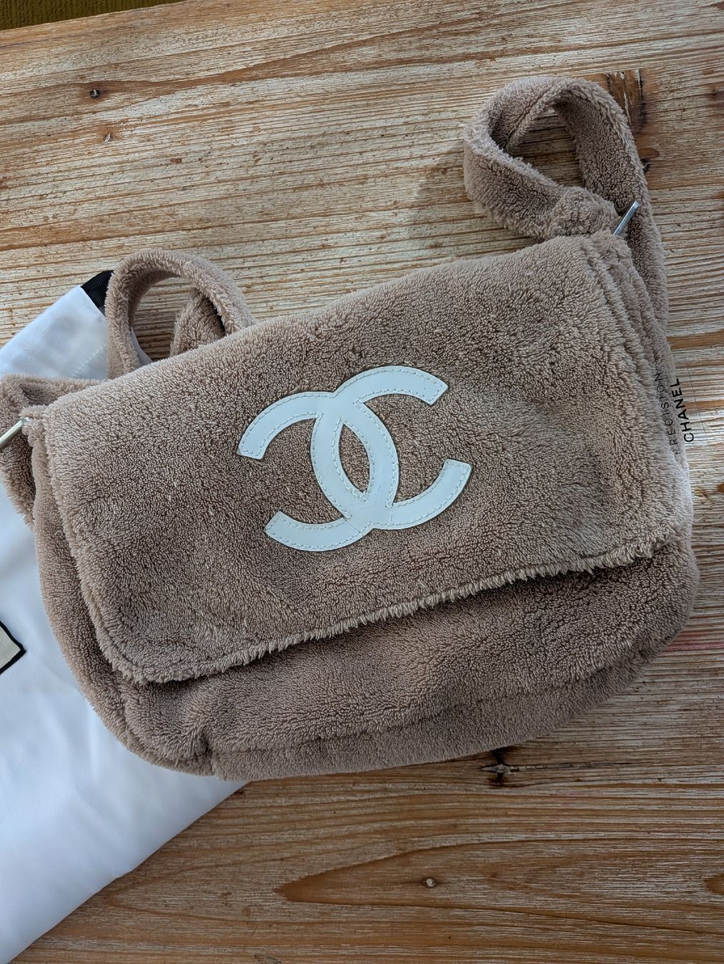 Chanel Taschen: Chanel Teddy Tasche Beige – Gebraucht aus Sempach von Scorch