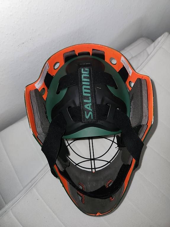 Casques: Helm Unihockey  – D'occasion à Basel par Tobi_079 1