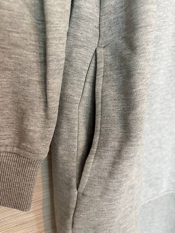 Esprit Vestiti: Hoodie Kleid Esprit edc / S – Usato da Thürnen venduto da Yaroc 3