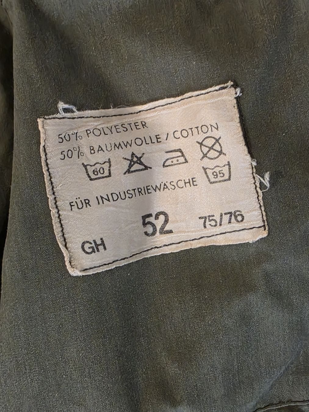 Armée suisse Uniformes: Schweizer Armee Gebirgsjacke – D'occasion à Winterthur par Eljabanebre 3