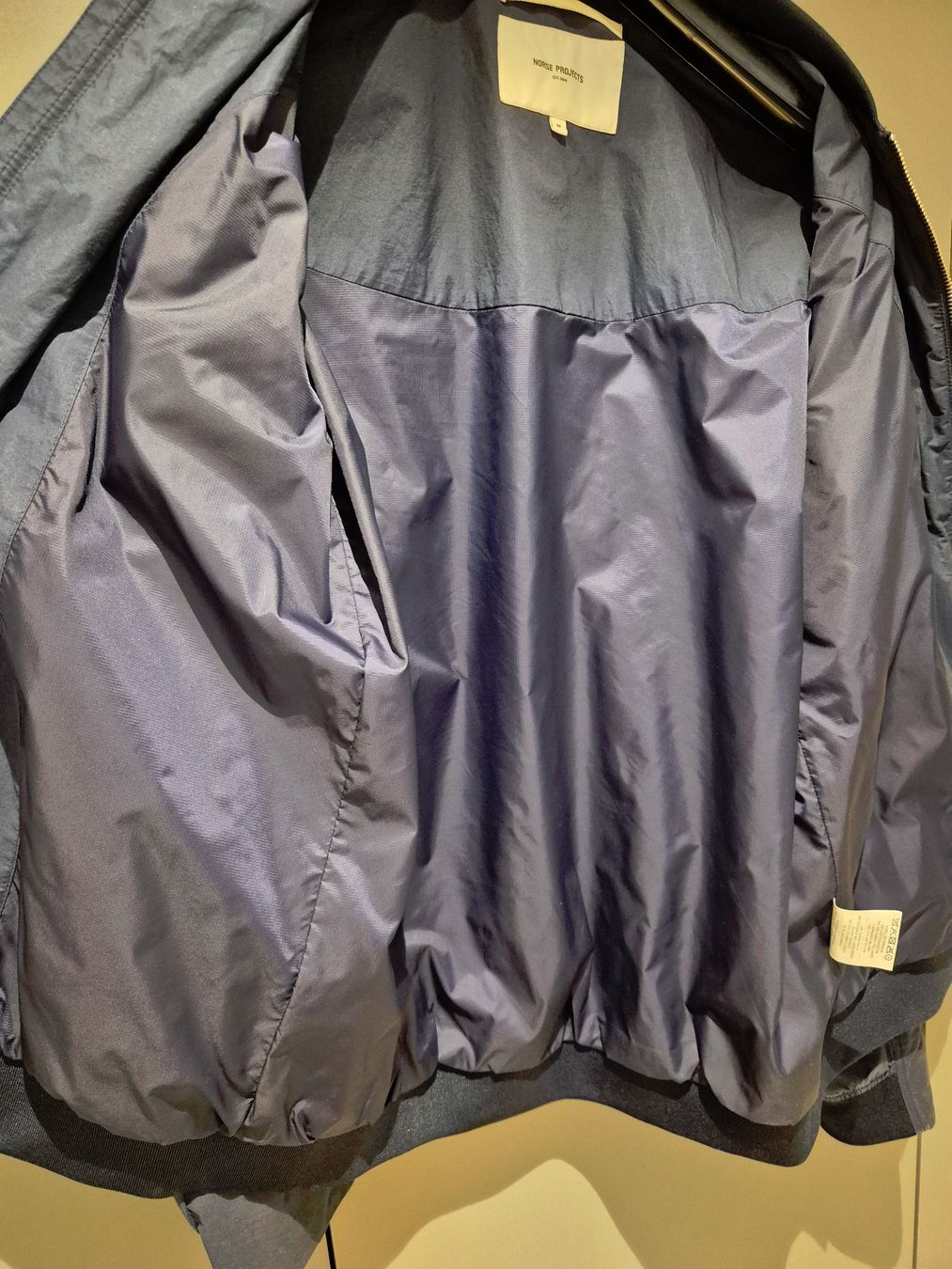 Norse Projects Vestes: Bomber Norse Projects marine – D'occasion à Genève par Chris044 3